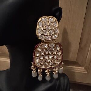 Tayaani Style Elegant Gold and White Statement Earrings